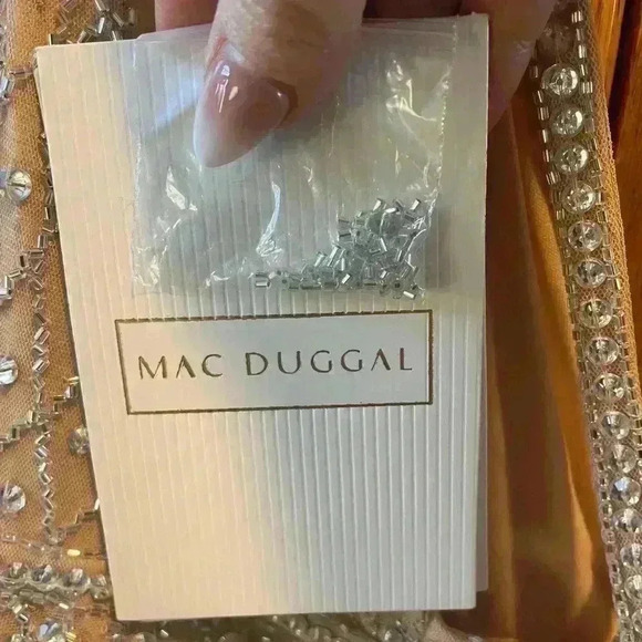 NWT Mac Duggal Size 10 Sleeveless Beaded Open Back Gown Nude Silver - Picture 14 of 14